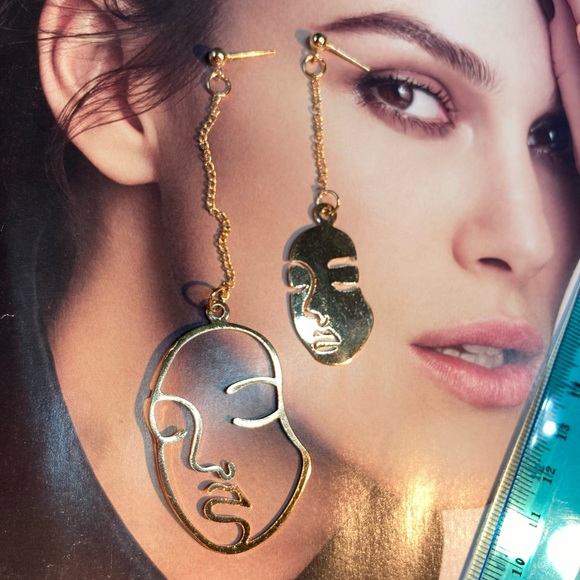 Fashion Gold Tone Drop Earrings - Picture 3 of 4